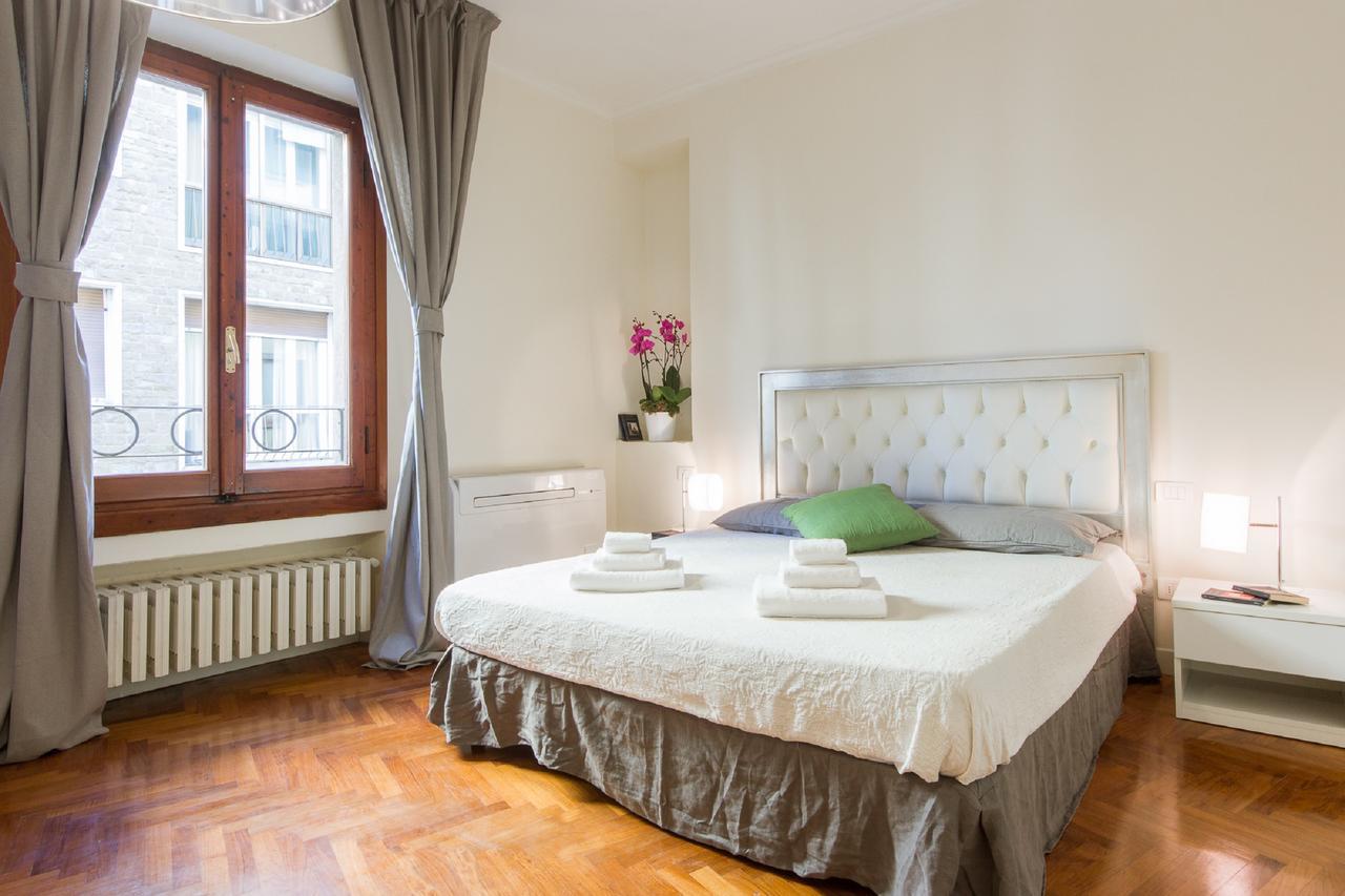 Apartments Florence - Le Por Santa Maria Bagian luar foto