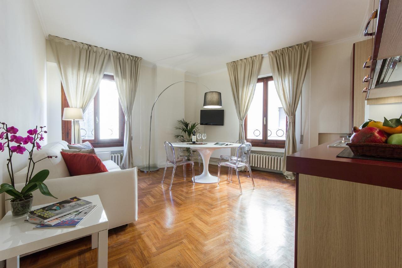 Apartments Florence - Le Por Santa Maria Bagian luar foto