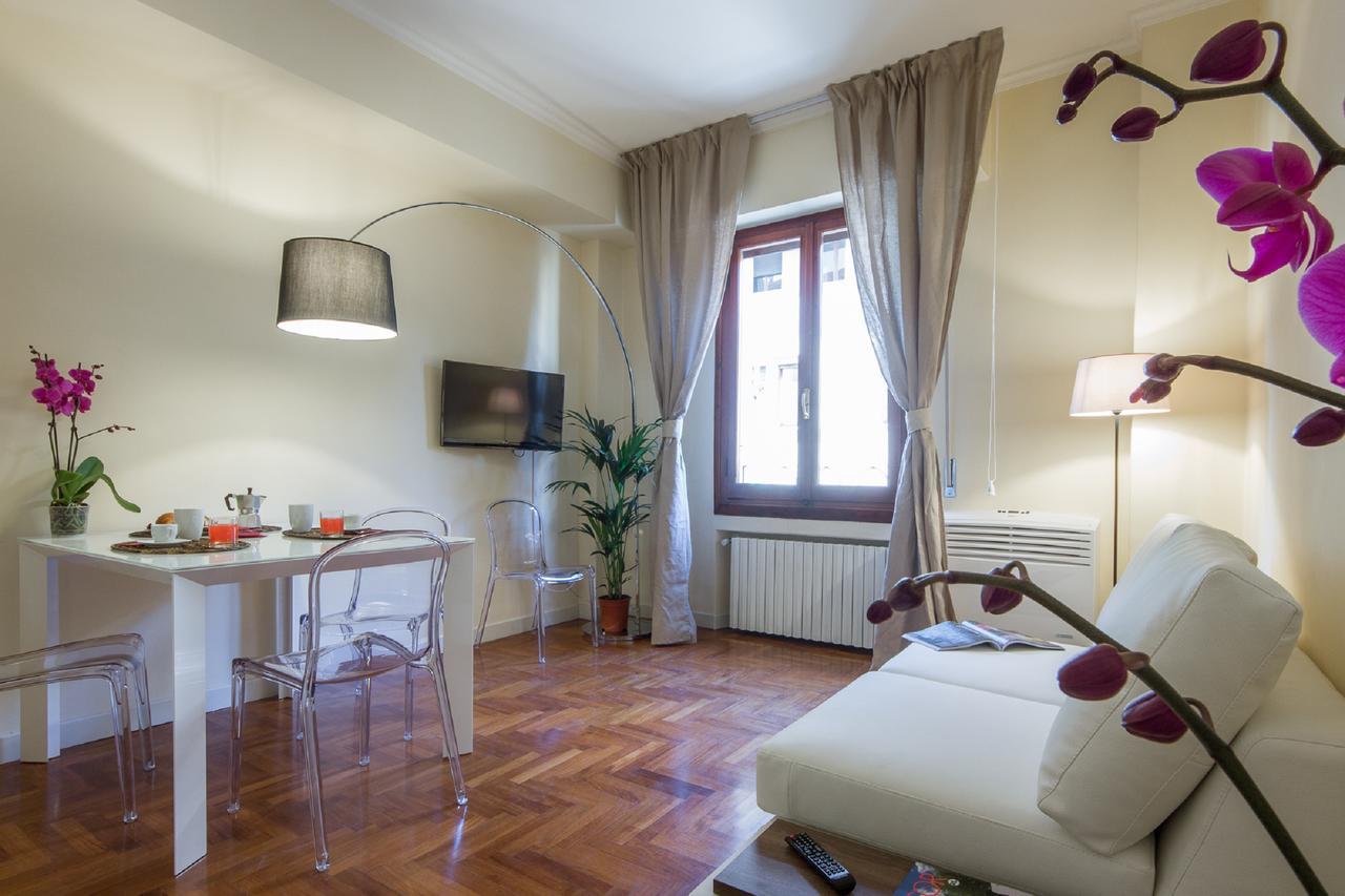 Apartments Florence - Le Por Santa Maria Bagian luar foto