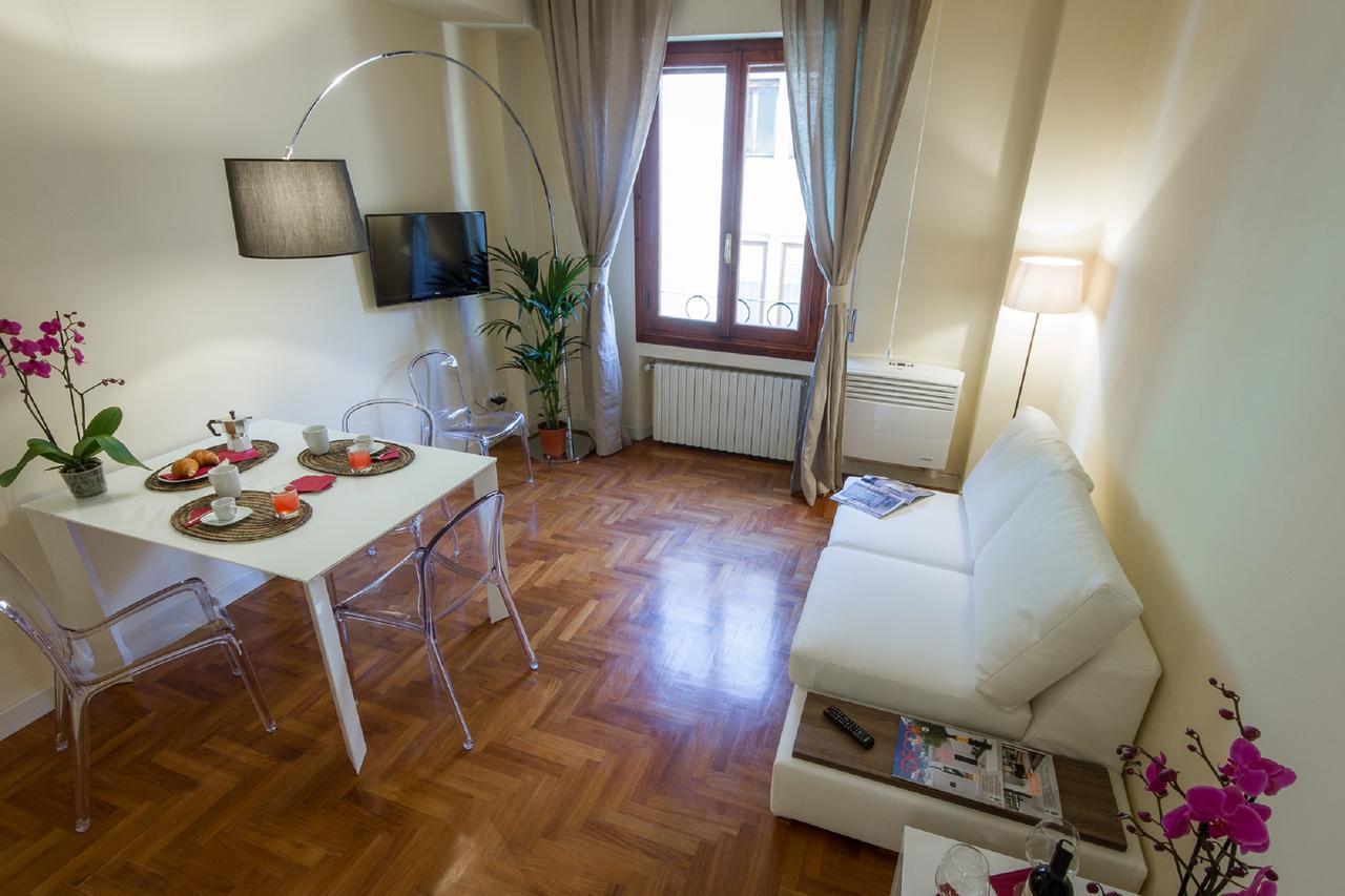 Apartments Florence - Le Por Santa Maria Bagian luar foto